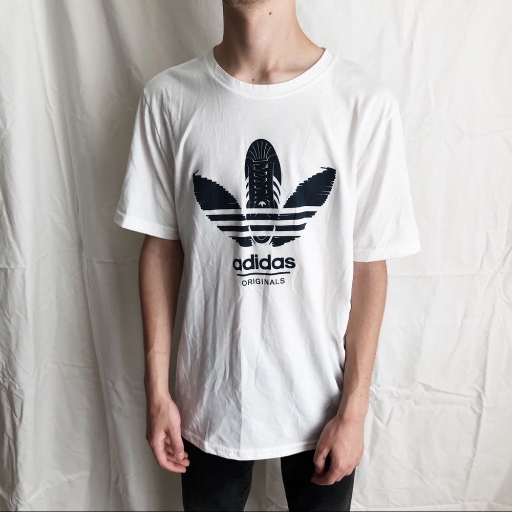 adidas originals white graphic tee • s